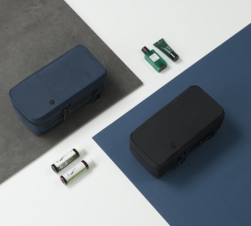 You Need to Know When Packing Liquids in Men's Toiletry Bags