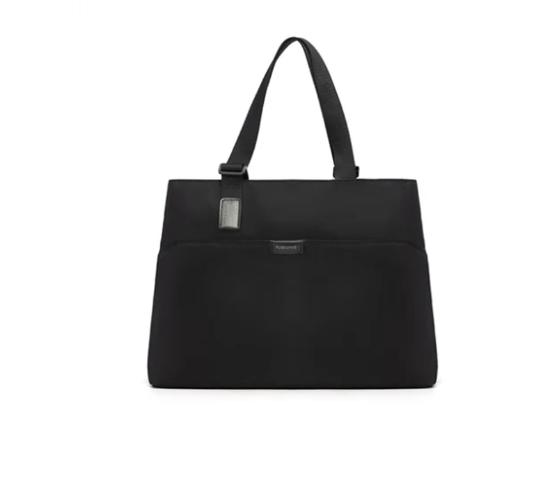 How Laptop Tote Bags for Women Elevate Your Everyday Commute