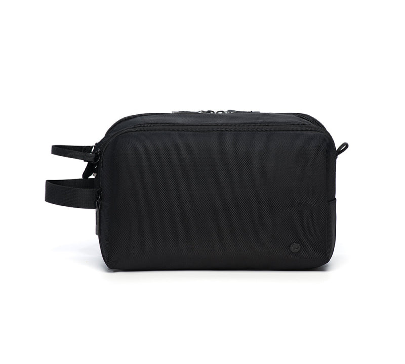 What to Pack in Men's Toiletry Bags for Travel: The Ultimate Checklist