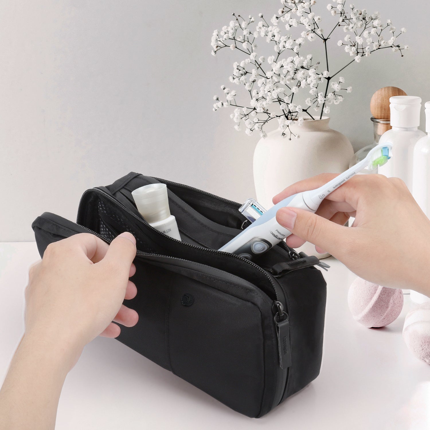 Mens Travel Toiletry Bag, Compact Haning Dopp Kit and Wash Bag for Men