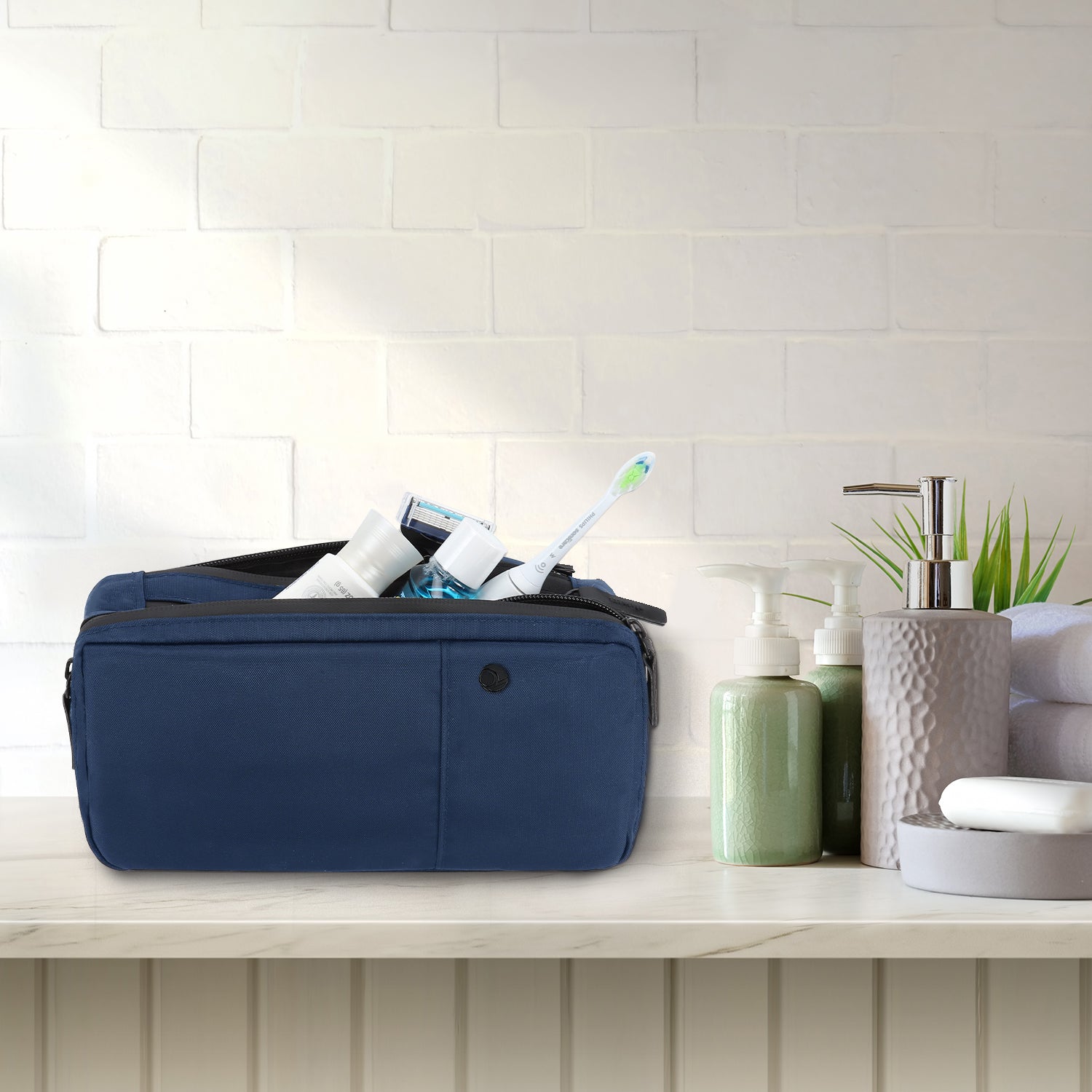 Mens Travel Toiletry Bag, Compact Haning Dopp Kit and Wash Bag for Men