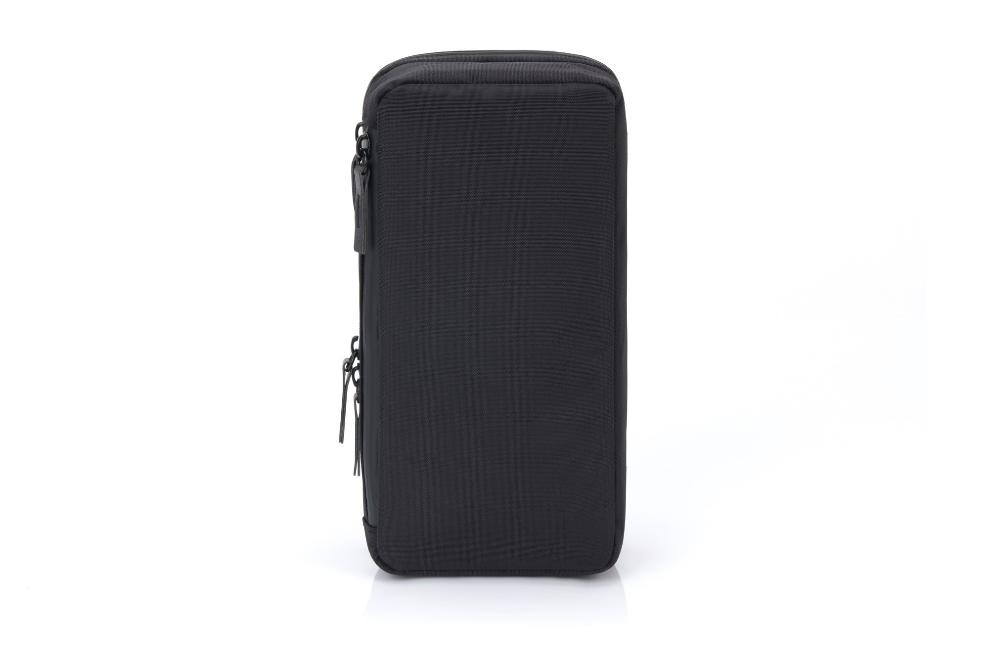 hanging toiletry kit