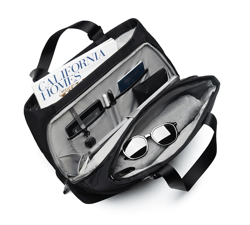 From Business Trips to Backpacking: Choosing the Right Men's Toiletry Bag for Travel