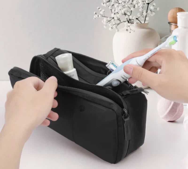 Why Every Modern Traveler Needs a Durable Men's Toiletry Bag