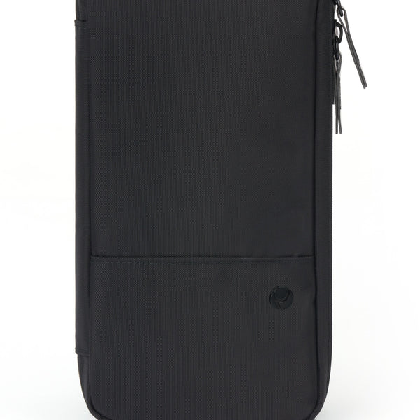 Black men's hanging toiletry bag for travel front view
